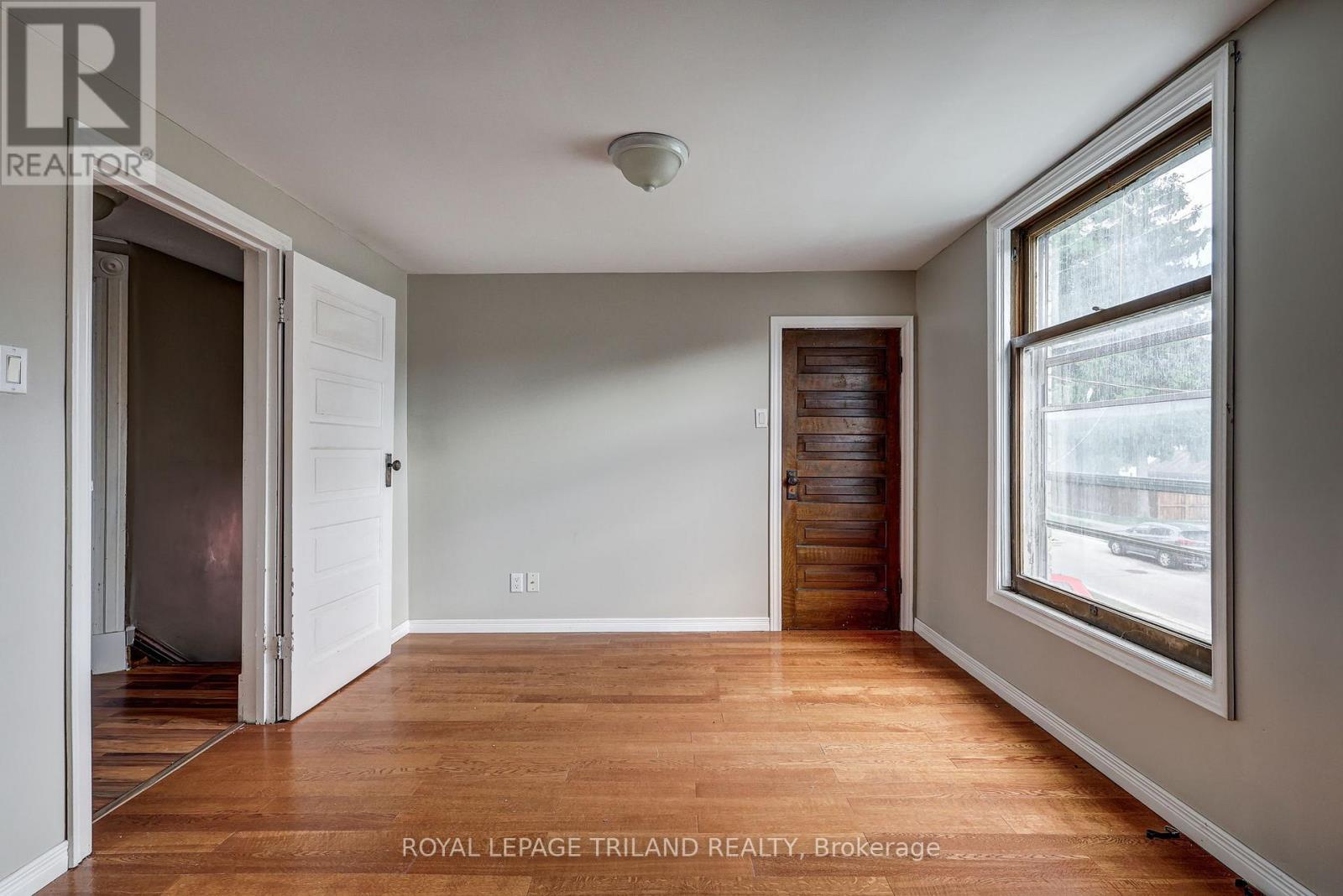 41 Chester Street, St. Thomas, Ontario  N5R 1V1 - Photo 29 - X12409760