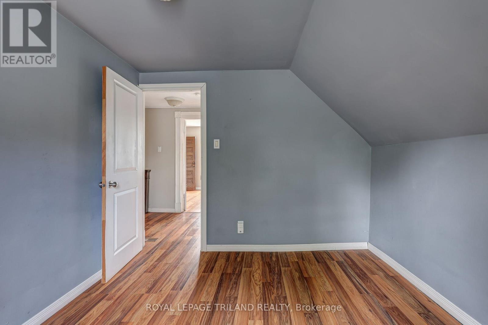 41 Chester Street, St. Thomas, Ontario  N5R 1V1 - Photo 31 - X12409760