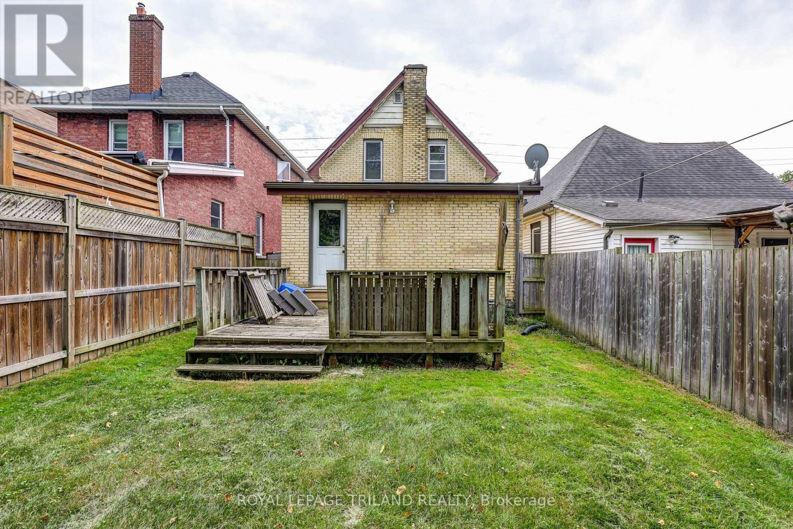 41 Chester Street, St. Thomas, Ontario  N5R 1V1 - Photo 42 - X12409760