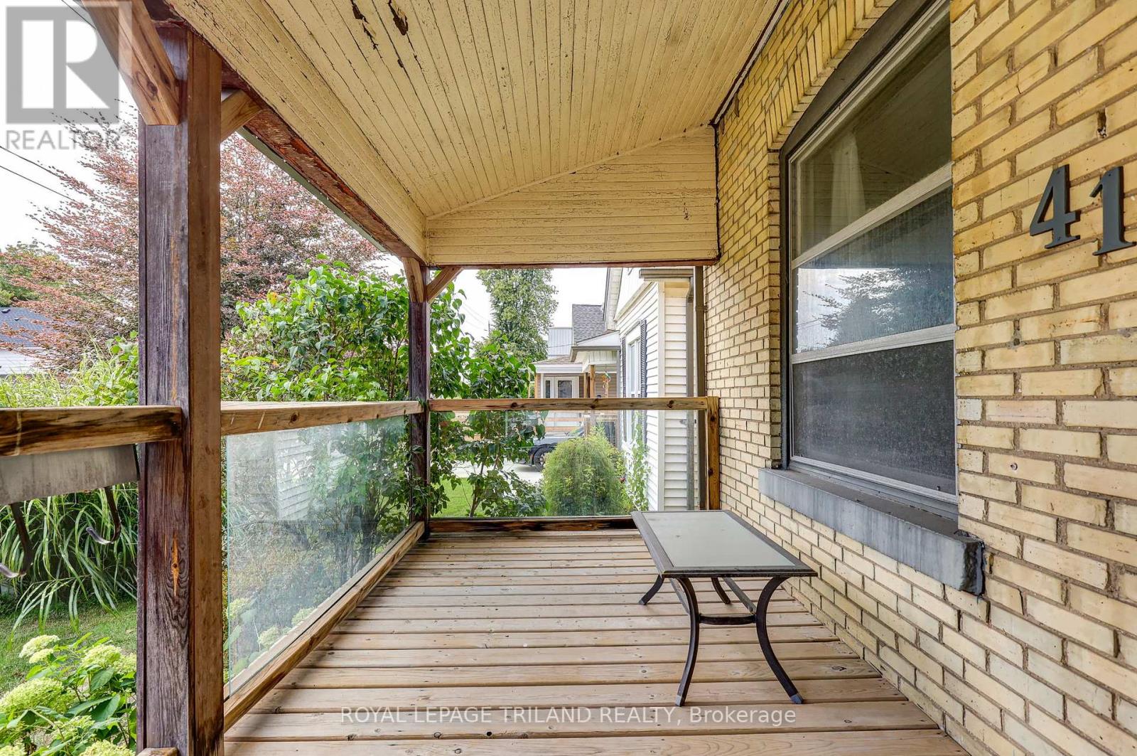 41 Chester Street, St. Thomas, Ontario  N5R 1V1 - Photo 7 - X12409760