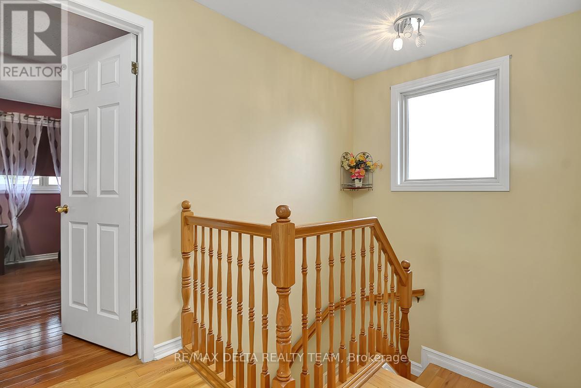 6096 Meadowhill Crescent, Ottawa, Ontario  K1C 5R8 - Photo 25 - X12409758