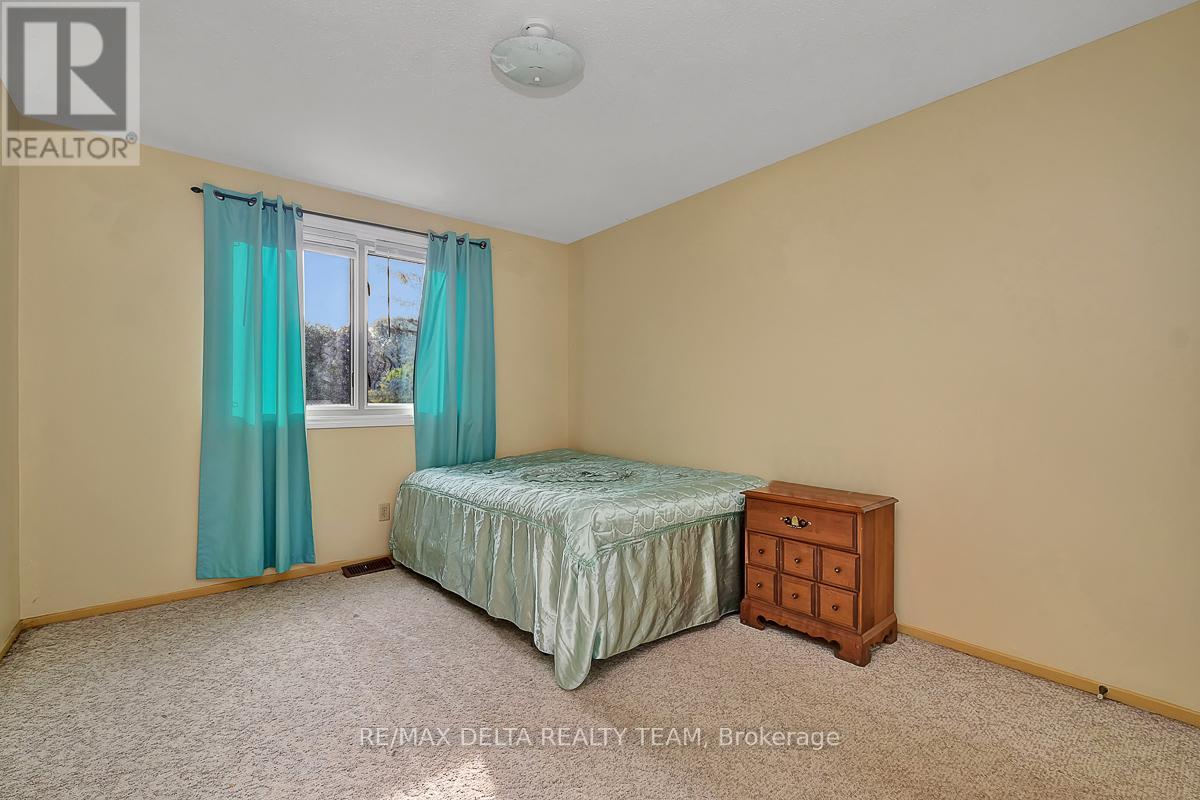 6096 Meadowhill Crescent, Ottawa, Ontario  K1C 5R8 - Photo 26 - X12409758