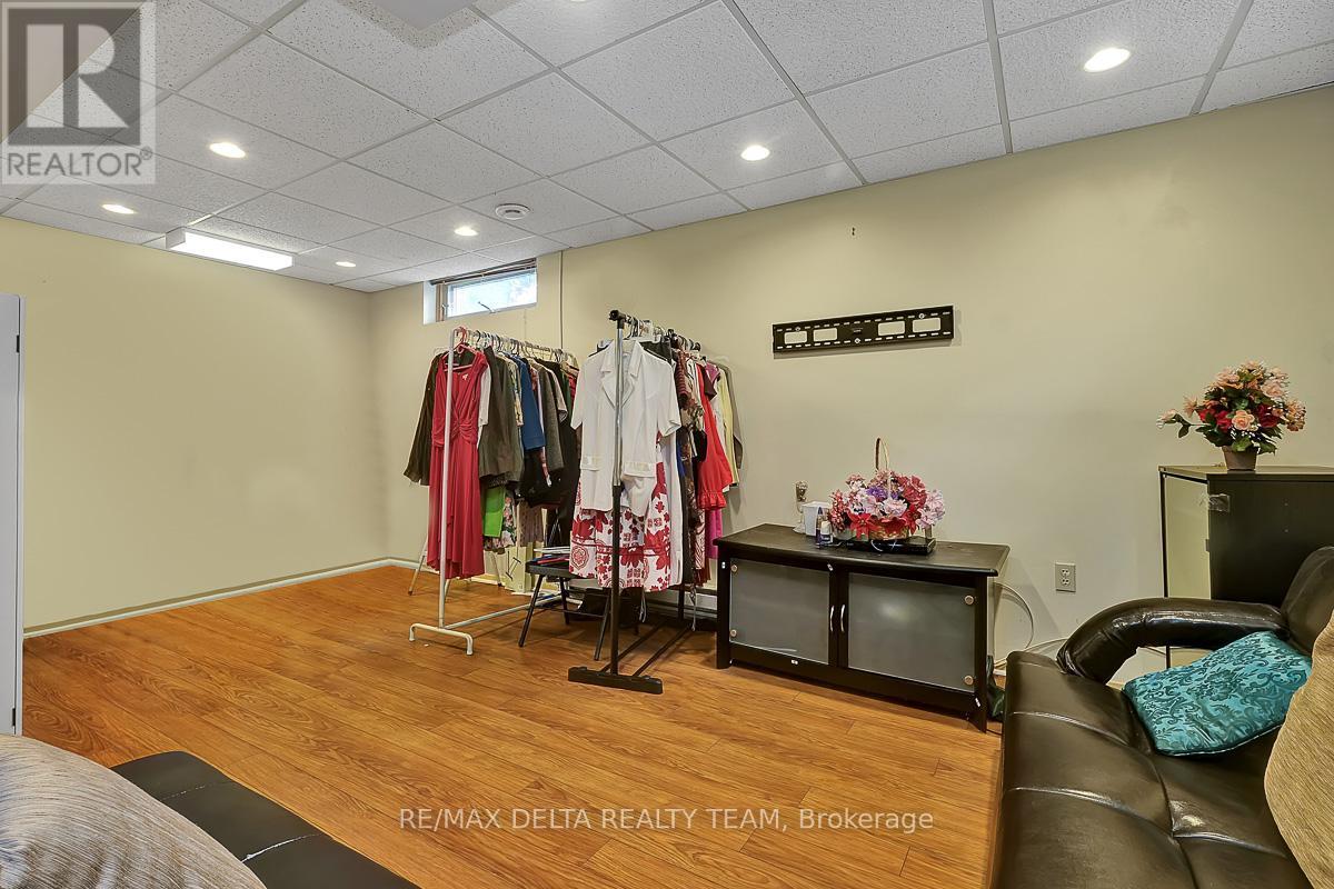 6096 Meadowhill Crescent, Ottawa, Ontario  K1C 5R8 - Photo 32 - X12409758