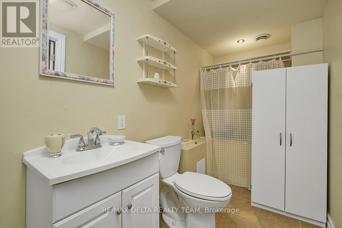 6096 Meadowhill Crescent, Ottawa, Ontario  K1C 5R8 - Photo 35 - X12409758