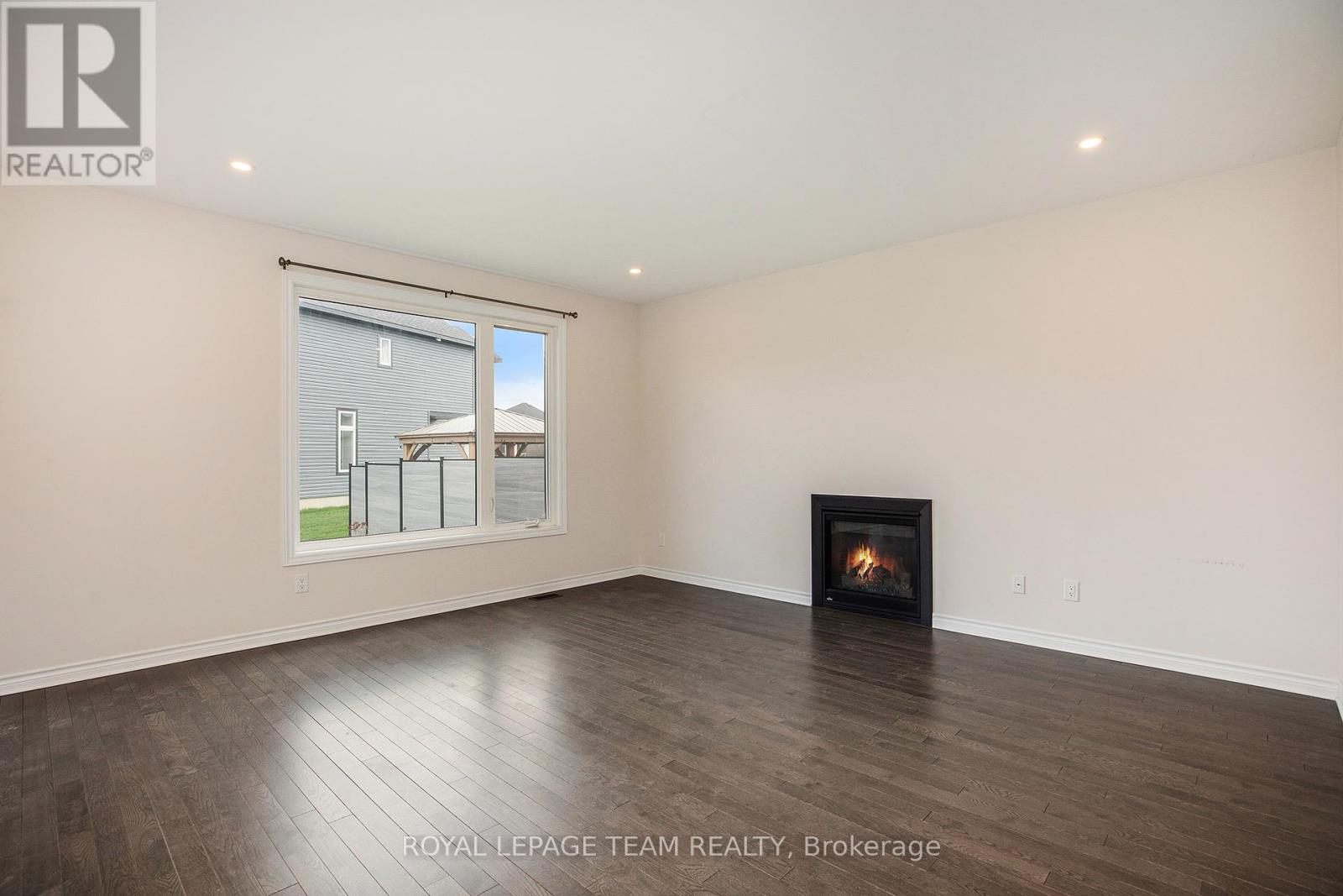 521 Kindred Crescent, North Grenville, Ontario  K0G 1J0 - Photo 16 - X12409790