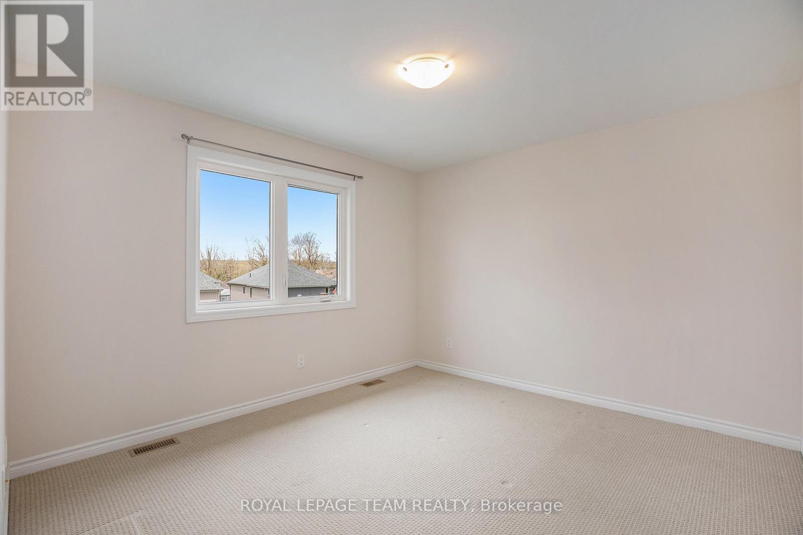 521 Kindred Crescent, North Grenville, Ontario  K0G 1J0 - Photo 31 - X12409790