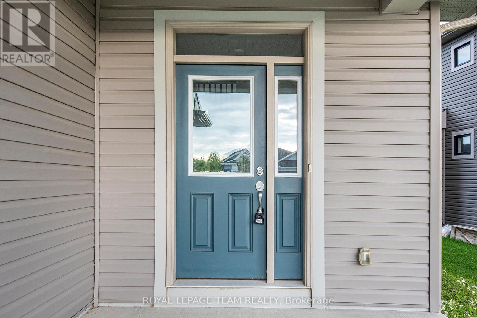 521 Kindred Crescent, North Grenville, Ontario  K0G 1J0 - Photo 5 - X12409790