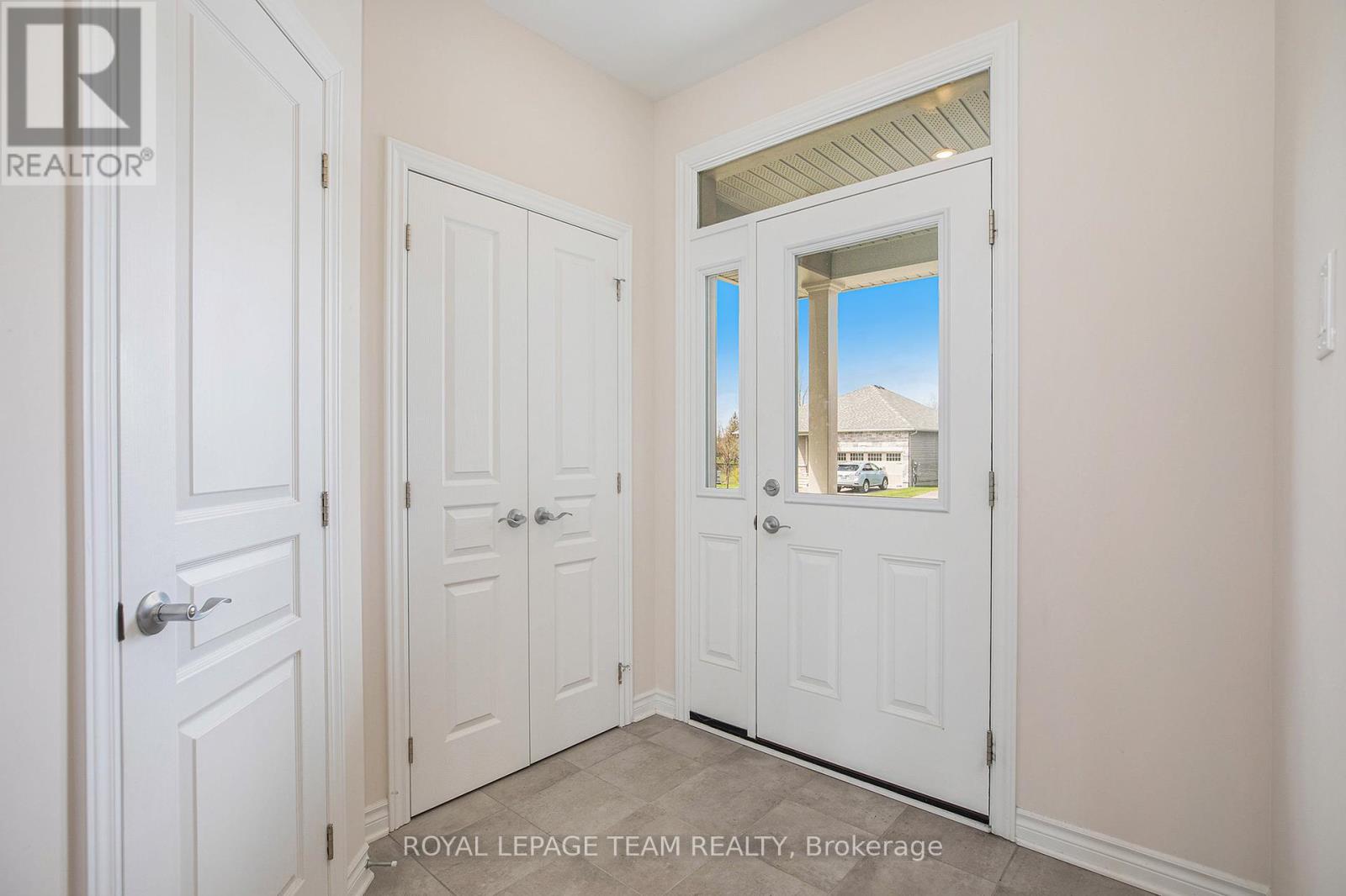 521 Kindred Crescent, North Grenville, Ontario  K0G 1J0 - Photo 6 - X12409790