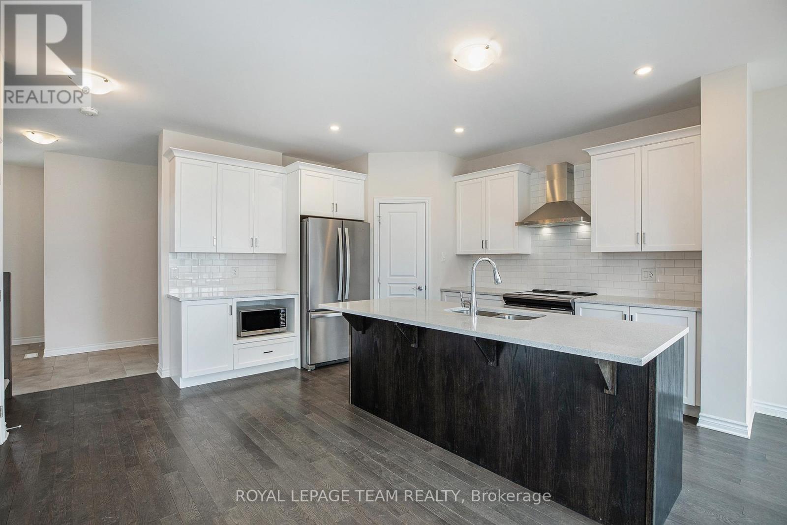 521 Kindred Crescent, North Grenville, Ontario  K0G 1J0 - Photo 8 - X12409790