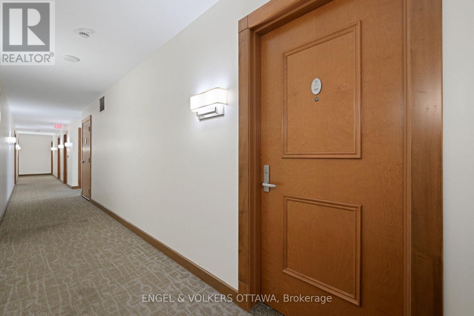 707 - 195 Besserer Street, Ottawa, Ontario  K1N 0B6 - Photo 3 - X12409799