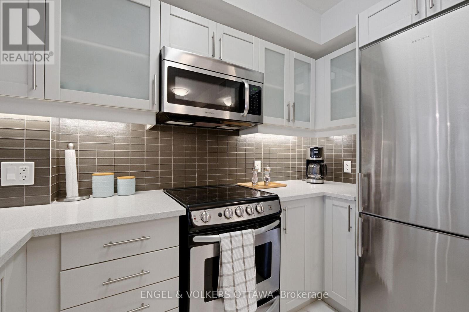 707 - 195 Besserer Street, Ottawa, Ontario  K1N 0B6 - Photo 9 - X12409799