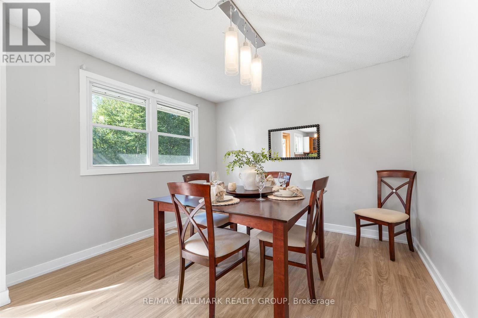 3960 Farmers Way, Ottawa, Ontario  K0A 1K0 - Photo 11 - X12409806