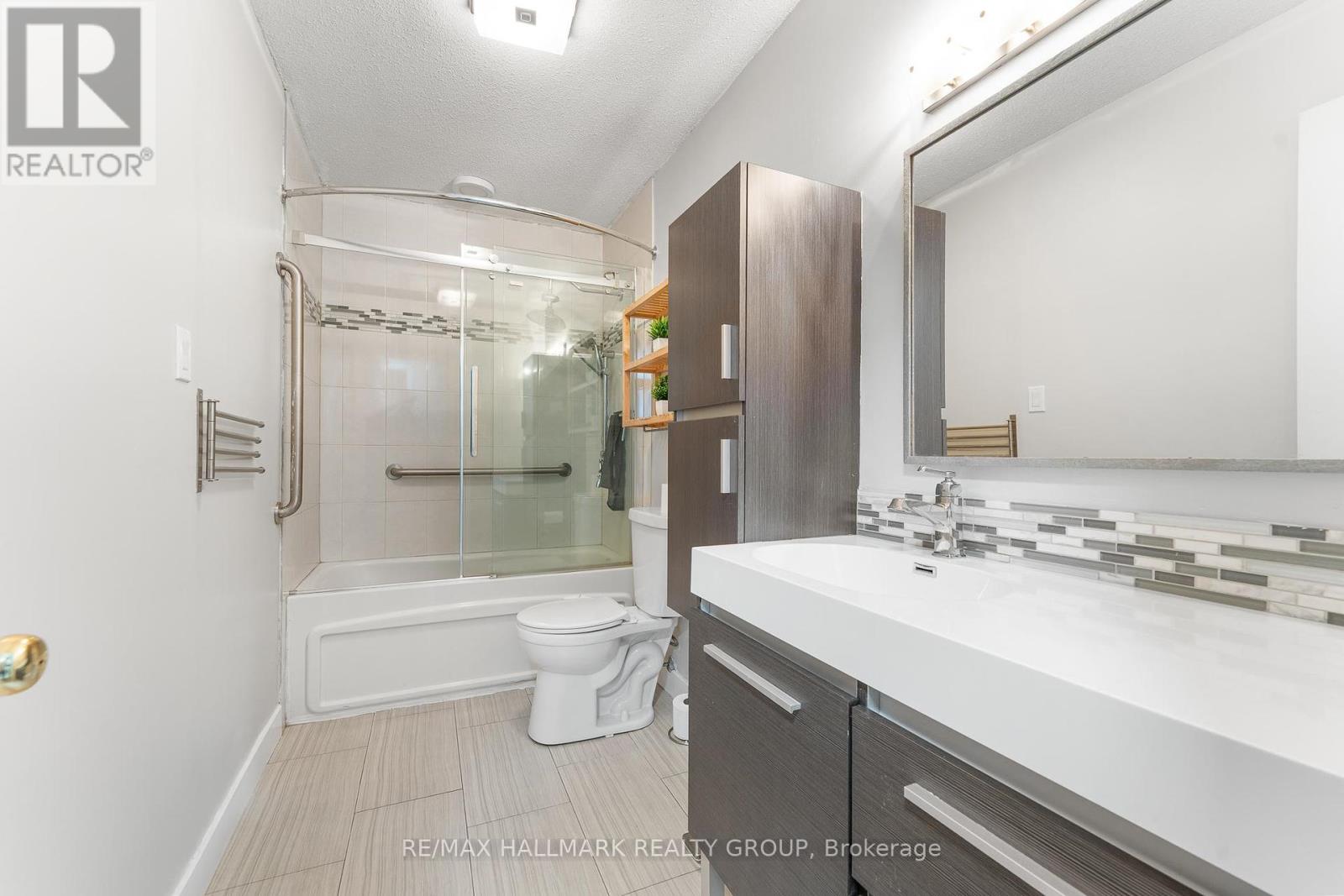 3960 Farmers Way, Ottawa, Ontario  K0A 1K0 - Photo 20 - X12409806