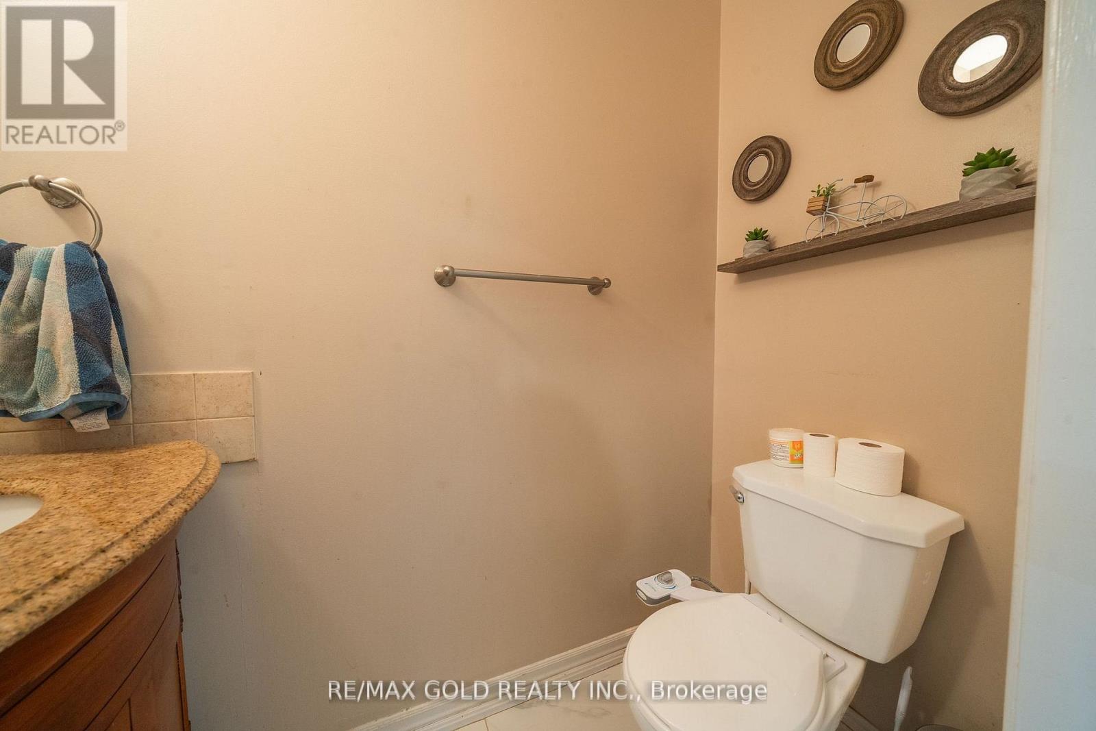 92 Jaffa Drive, Brampton, Ontario  L6S 4C6 - Photo 16 - W12409581