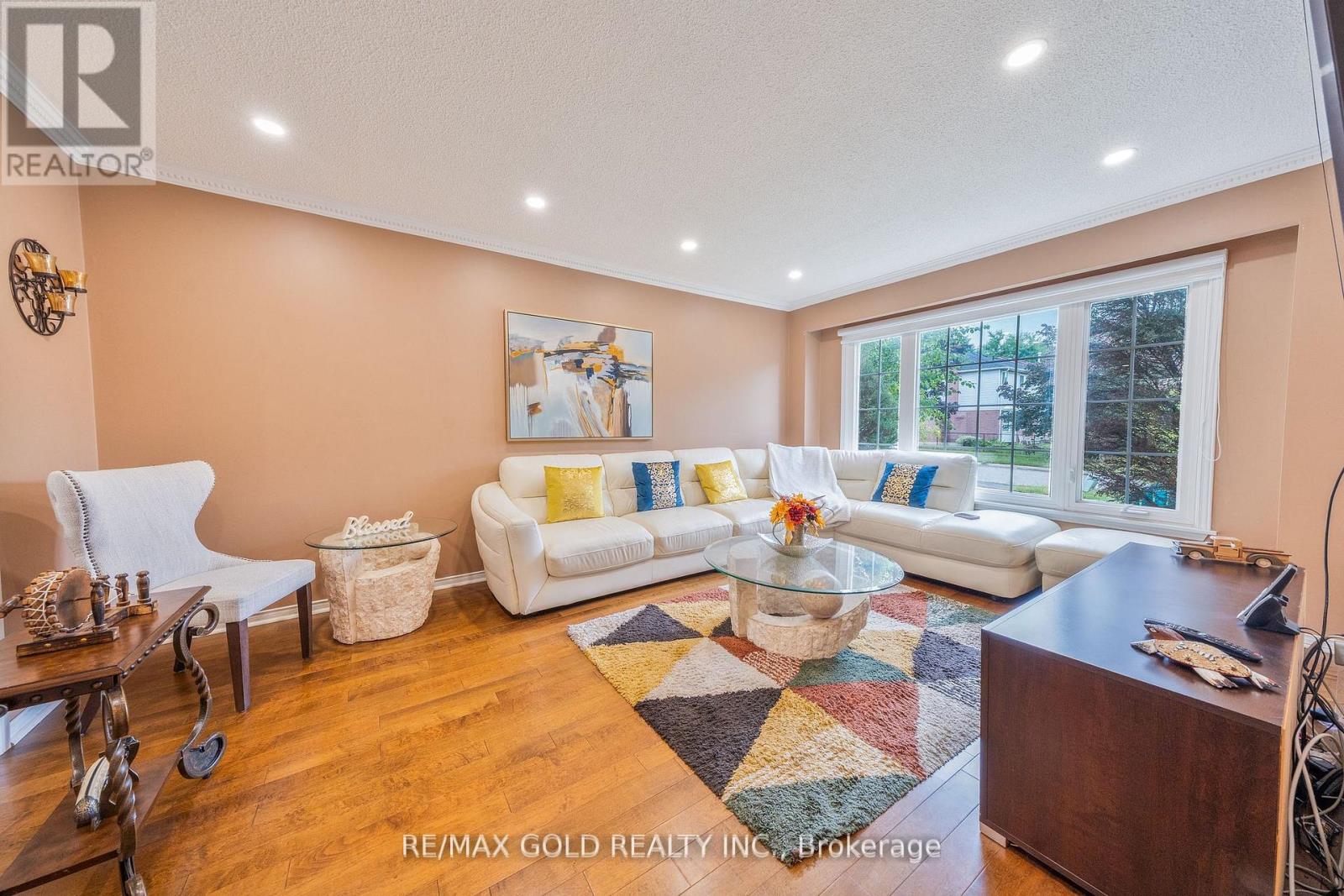 92 Jaffa Drive, Brampton, Ontario  L6S 4C6 - Photo 25 - W12409581