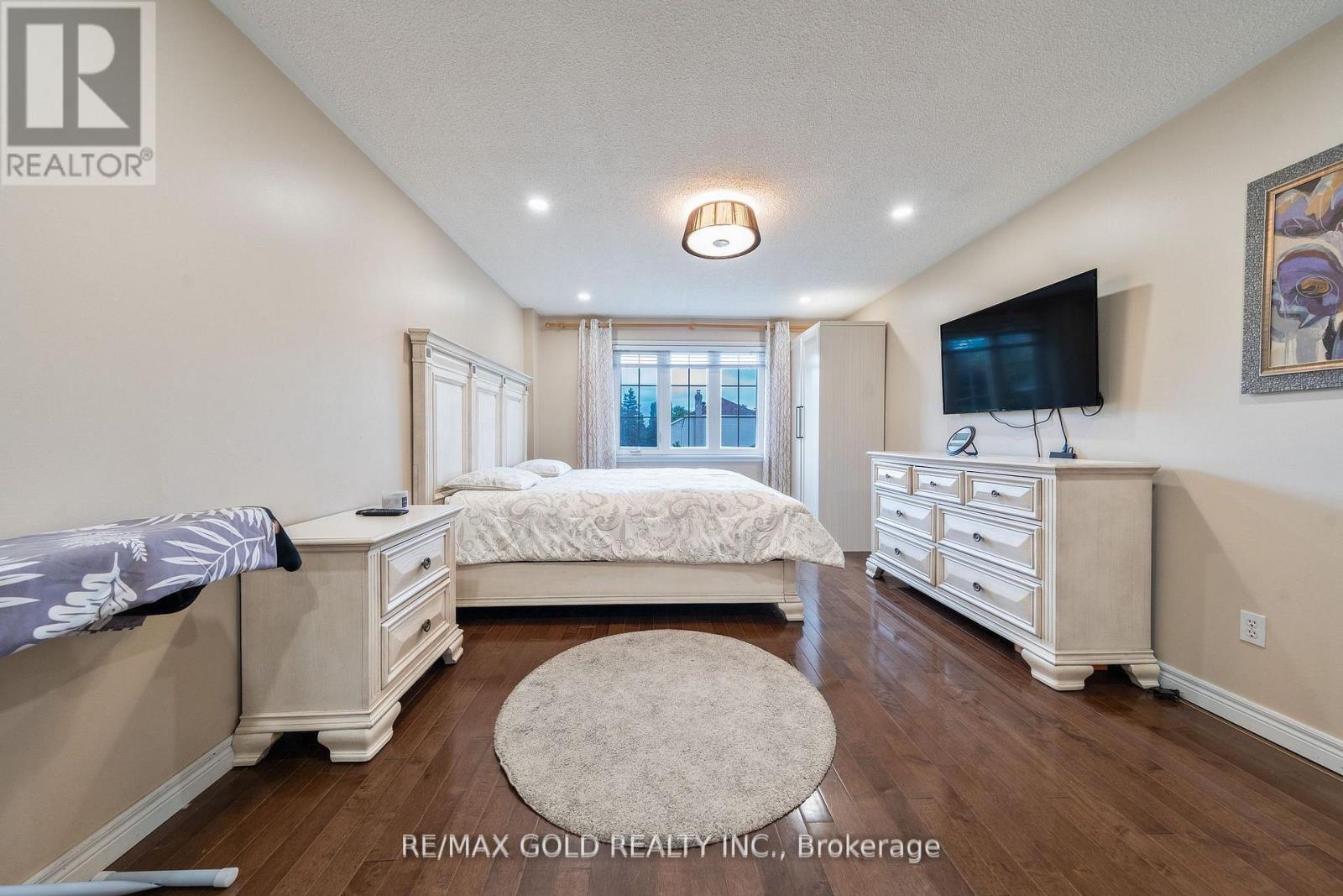 92 Jaffa Drive, Brampton, Ontario  L6S 4C6 - Photo 30 - W12409581
