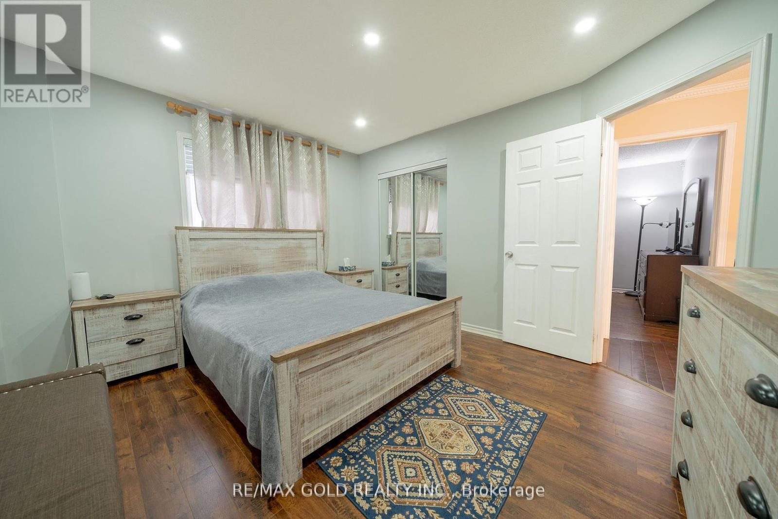 92 Jaffa Drive, Brampton, Ontario  L6S 4C6 - Photo 37 - W12409581