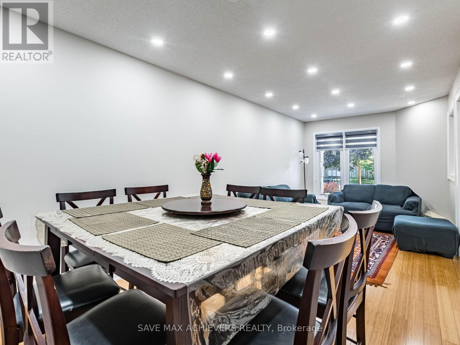 1041 Blizzard Road, Mississauga, Ontario  L5V 1T2 - Photo 12 - W12409639