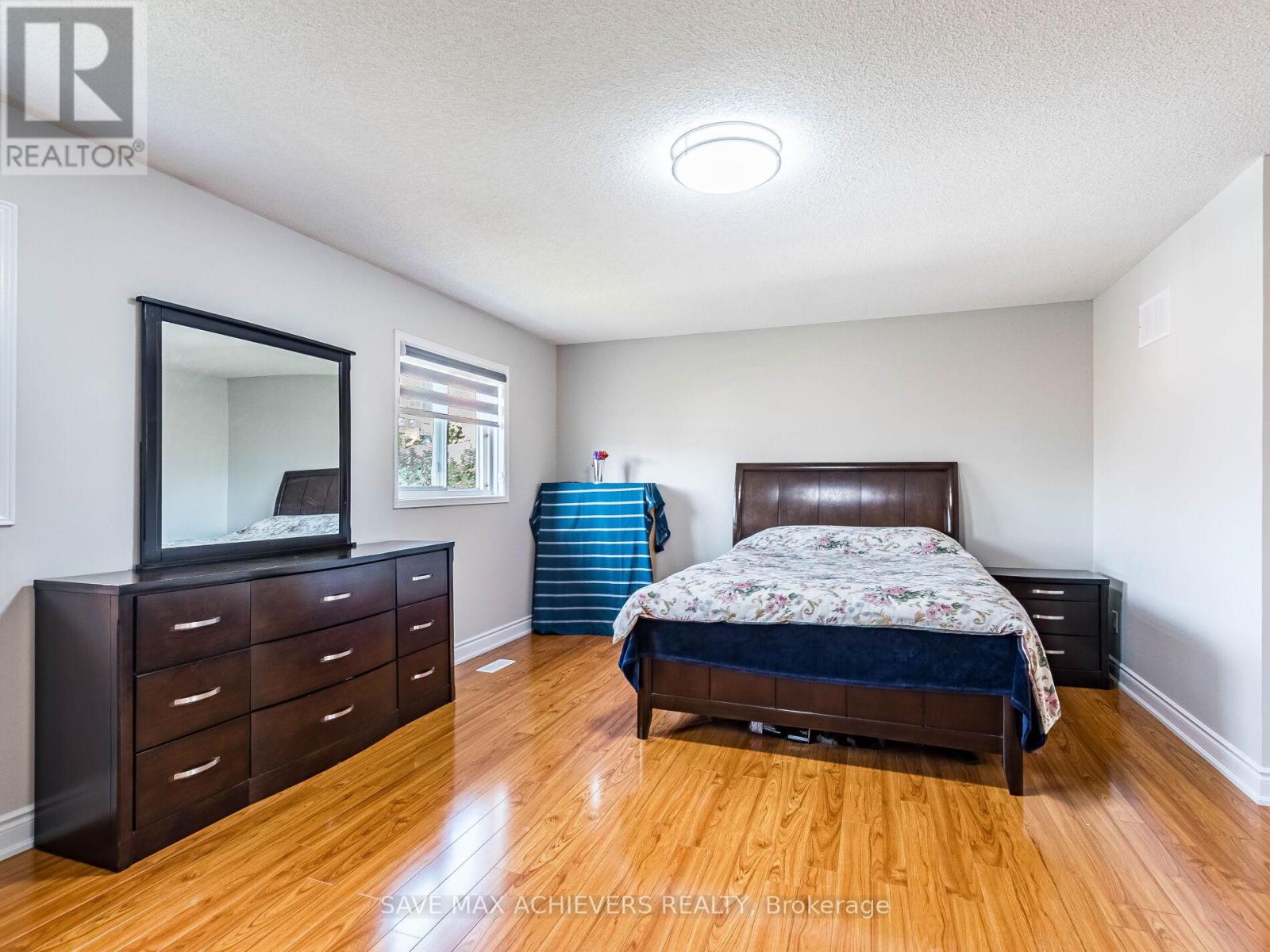 1041 Blizzard Road, Mississauga, Ontario  L5V 1T2 - Photo 28 - W12409639