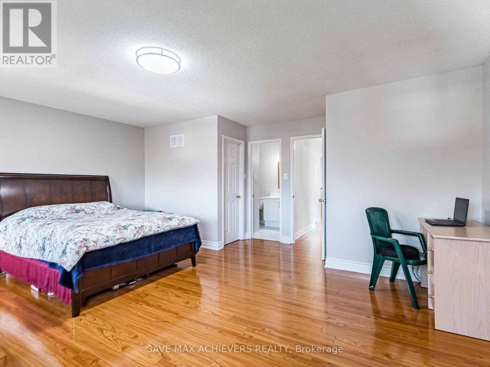 1041 Blizzard Road, Mississauga, Ontario  L5V 1T2 - Photo 30 - W12409639