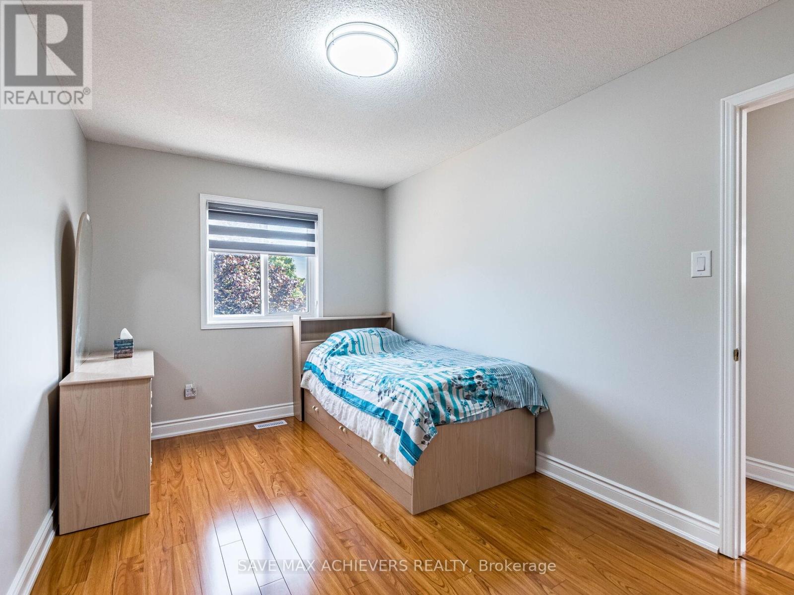 1041 Blizzard Road, Mississauga, Ontario  L5V 1T2 - Photo 35 - W12409639