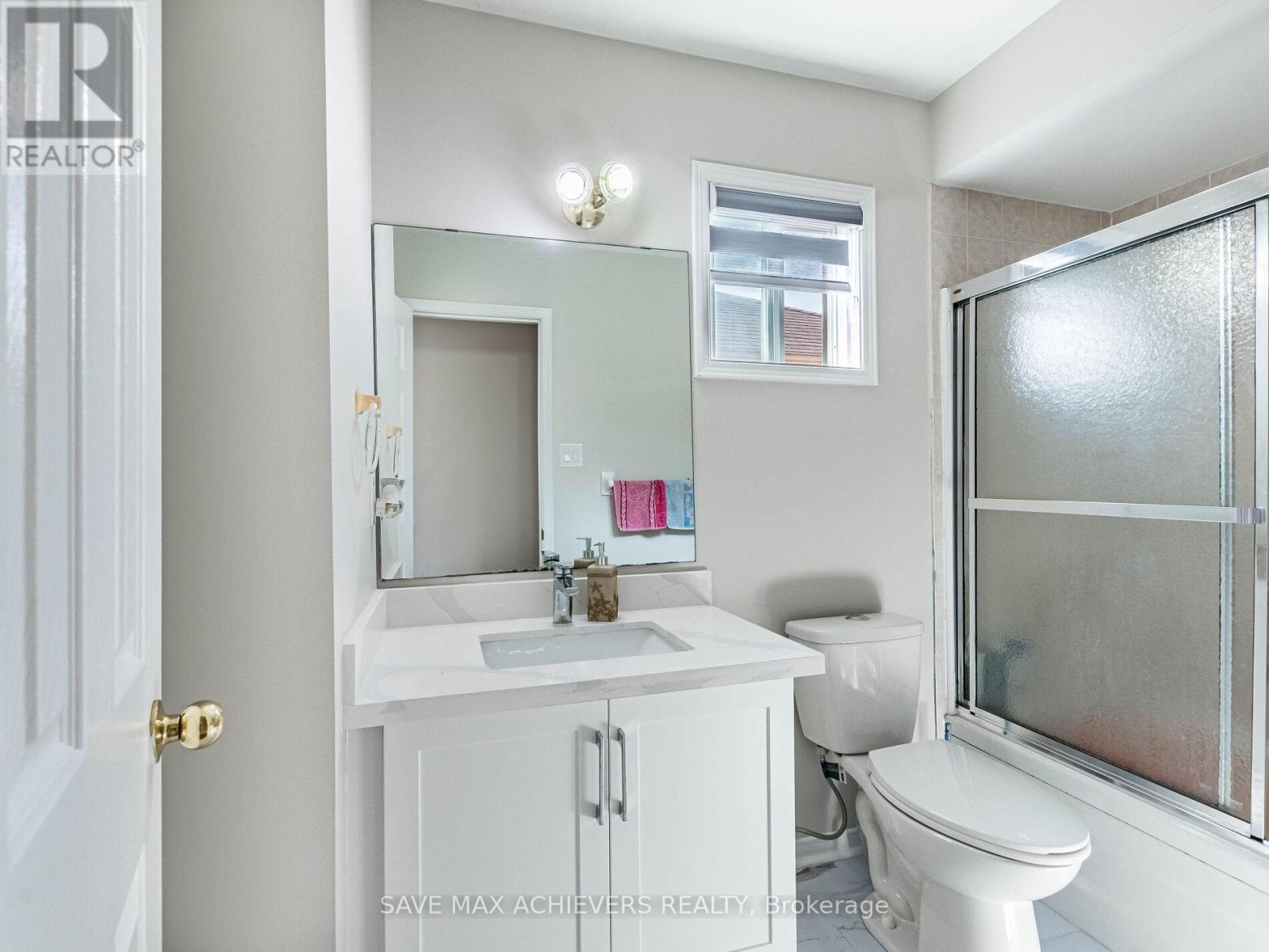 1041 Blizzard Road, Mississauga, Ontario  L5V 1T2 - Photo 39 - W12409639