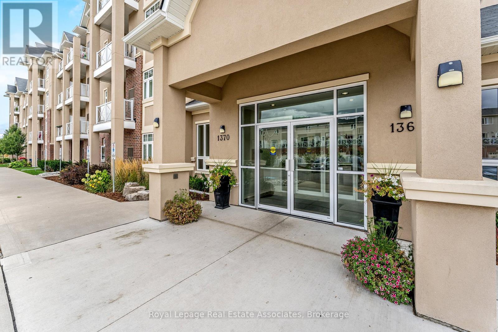 304 - 1370 Costigan Road, Milton (Cl Clarke), Ontario  L9T 0Y8 - Photo 6 - W12409641
