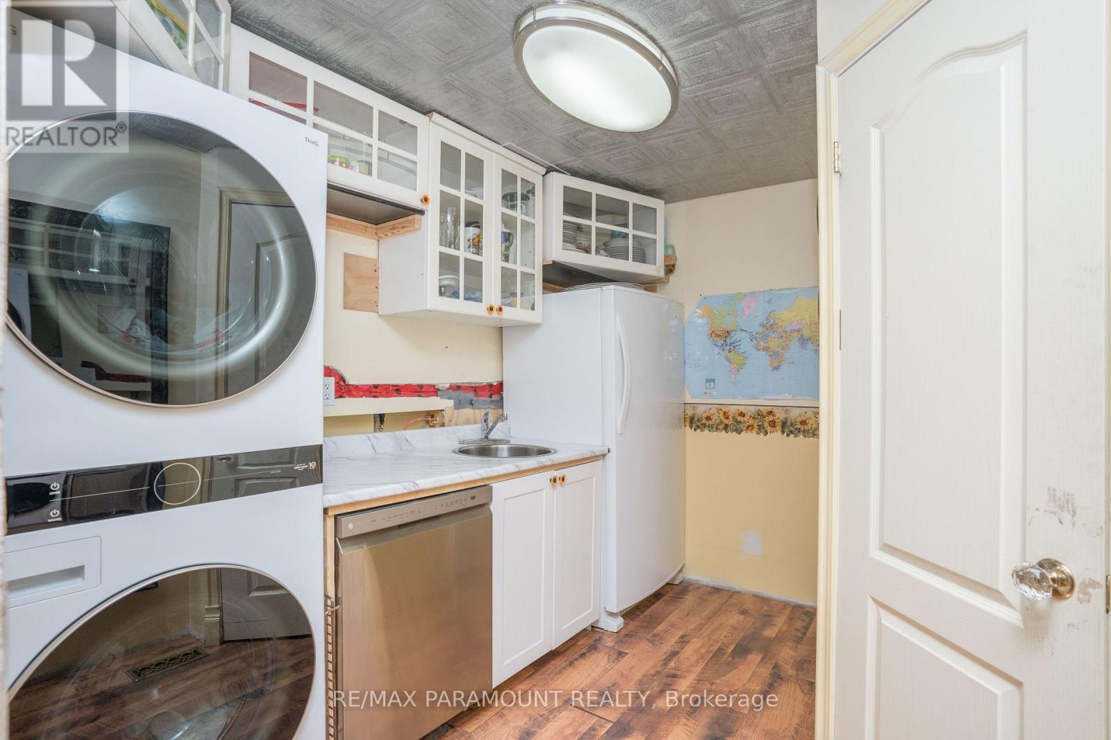 59 Watson Crescent, Brampton, Ontario  L6W 1E5 - Photo 16 - W12409643