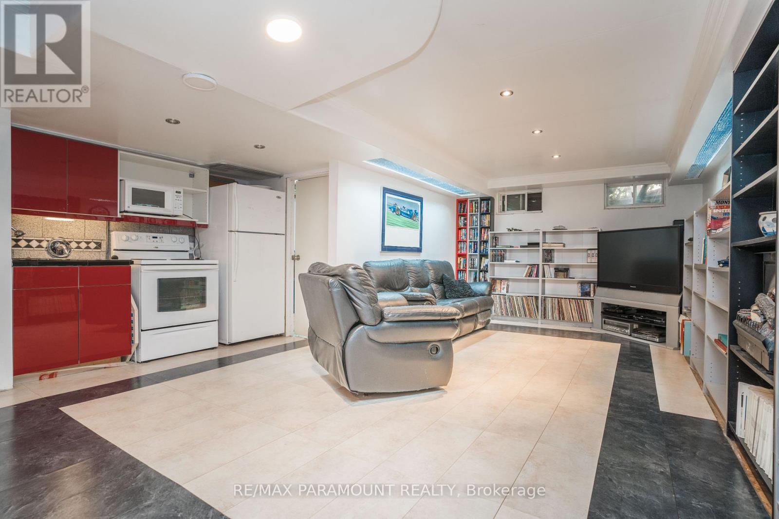 59 Watson Crescent, Brampton, Ontario  L6W 1E5 - Photo 30 - W12409643