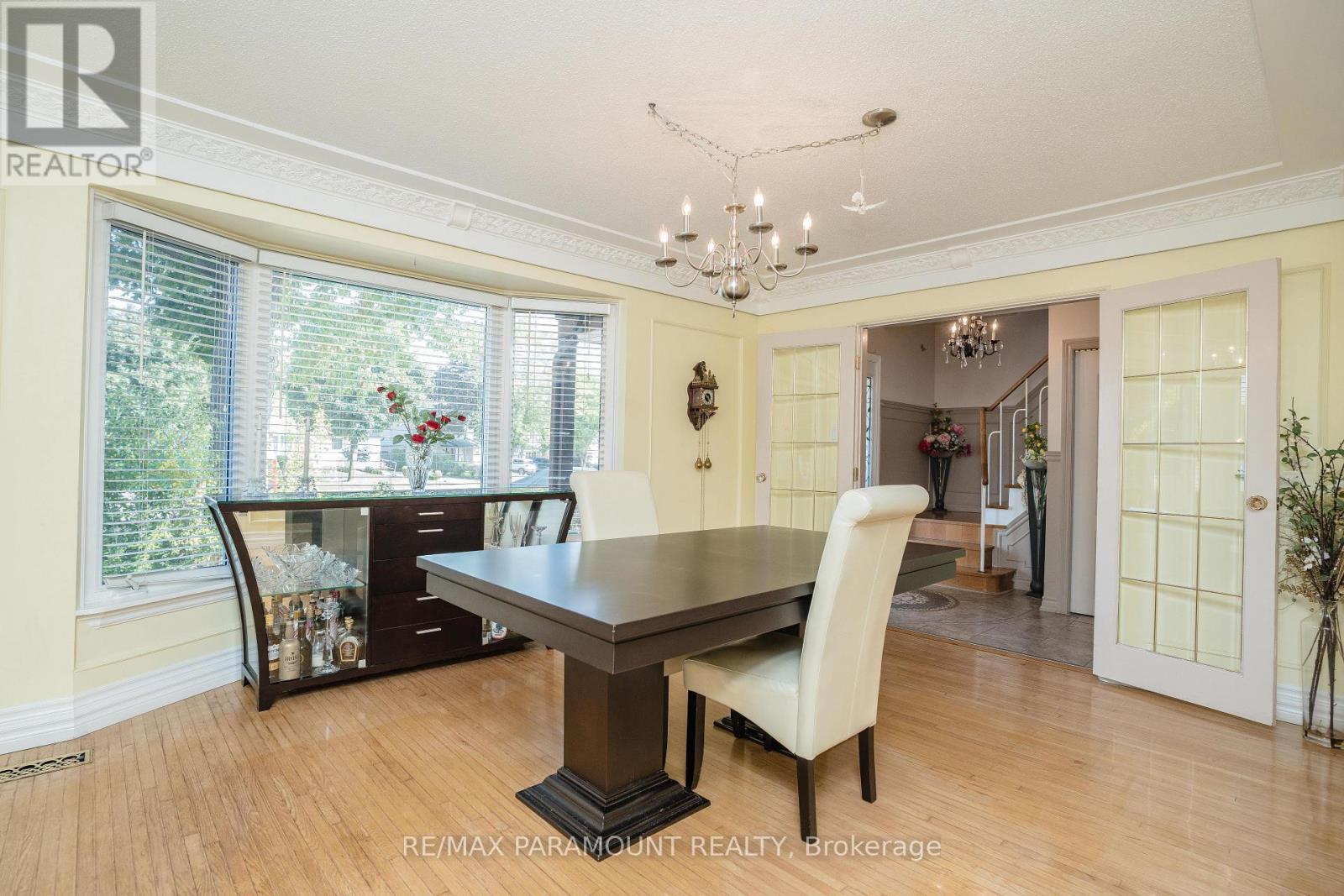 59 Watson Crescent, Brampton, Ontario  L6W 1E5 - Photo 5 - W12409643