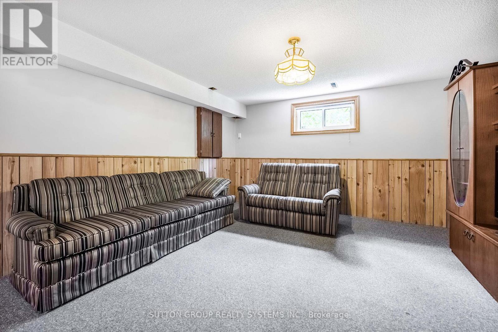 1161 Carlo Court, Mississauga (Rathwood), Ontario  L4W 3N6 - Photo 19 - W12409650