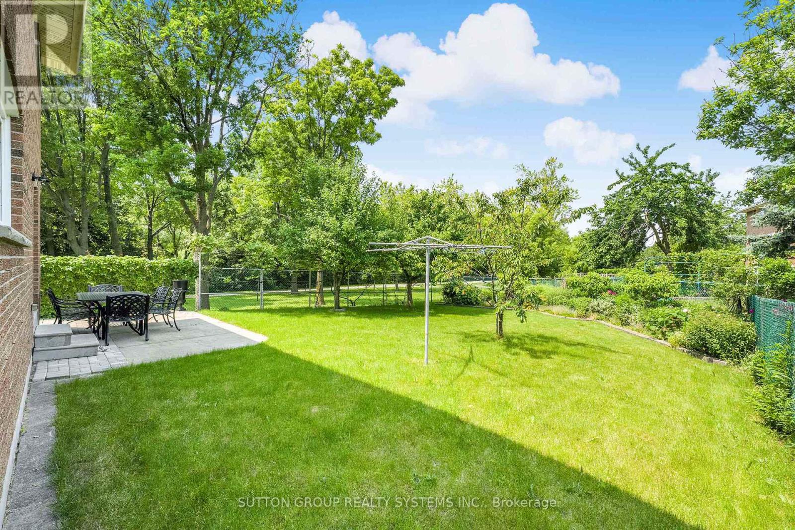 1161 Carlo Court, Mississauga (Rathwood), Ontario  L4W 3N6 - Photo 26 - W12409650