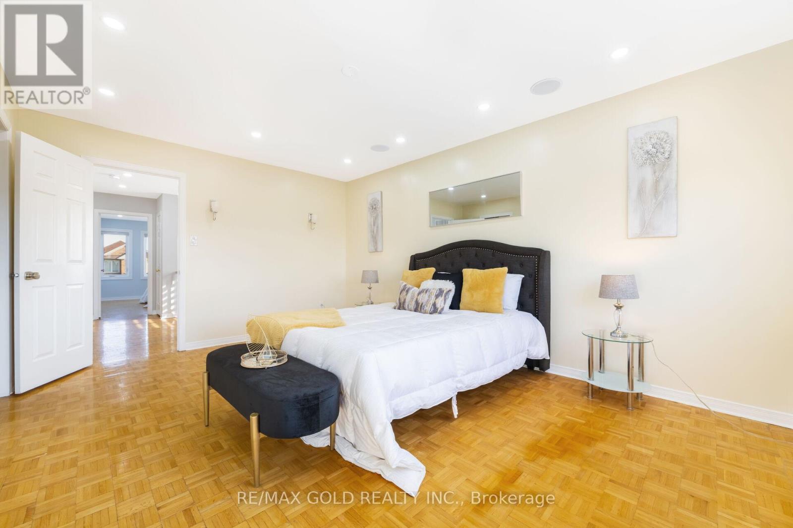 53 Loons Call Crescent, Brampton, Ontario  L6R 2G4 - Photo 28 - W12409668
