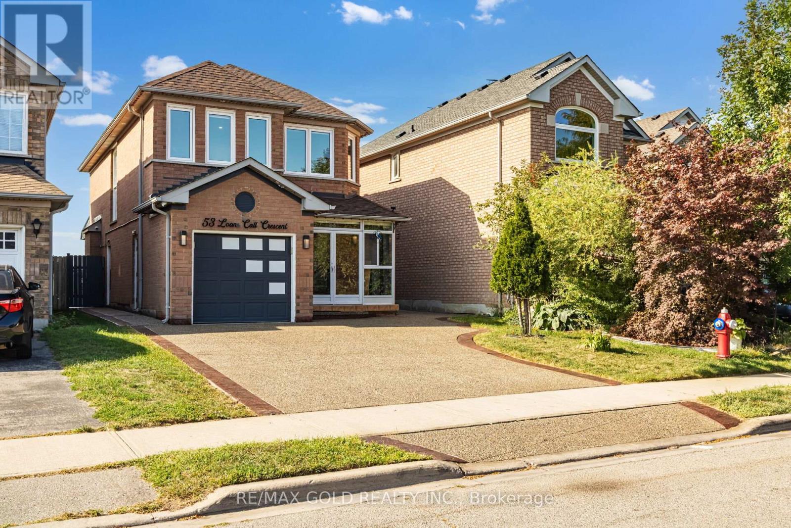 53 Loons Call Crescent, Brampton, Ontario  L6R 2G4 - Photo 3 - W12409668