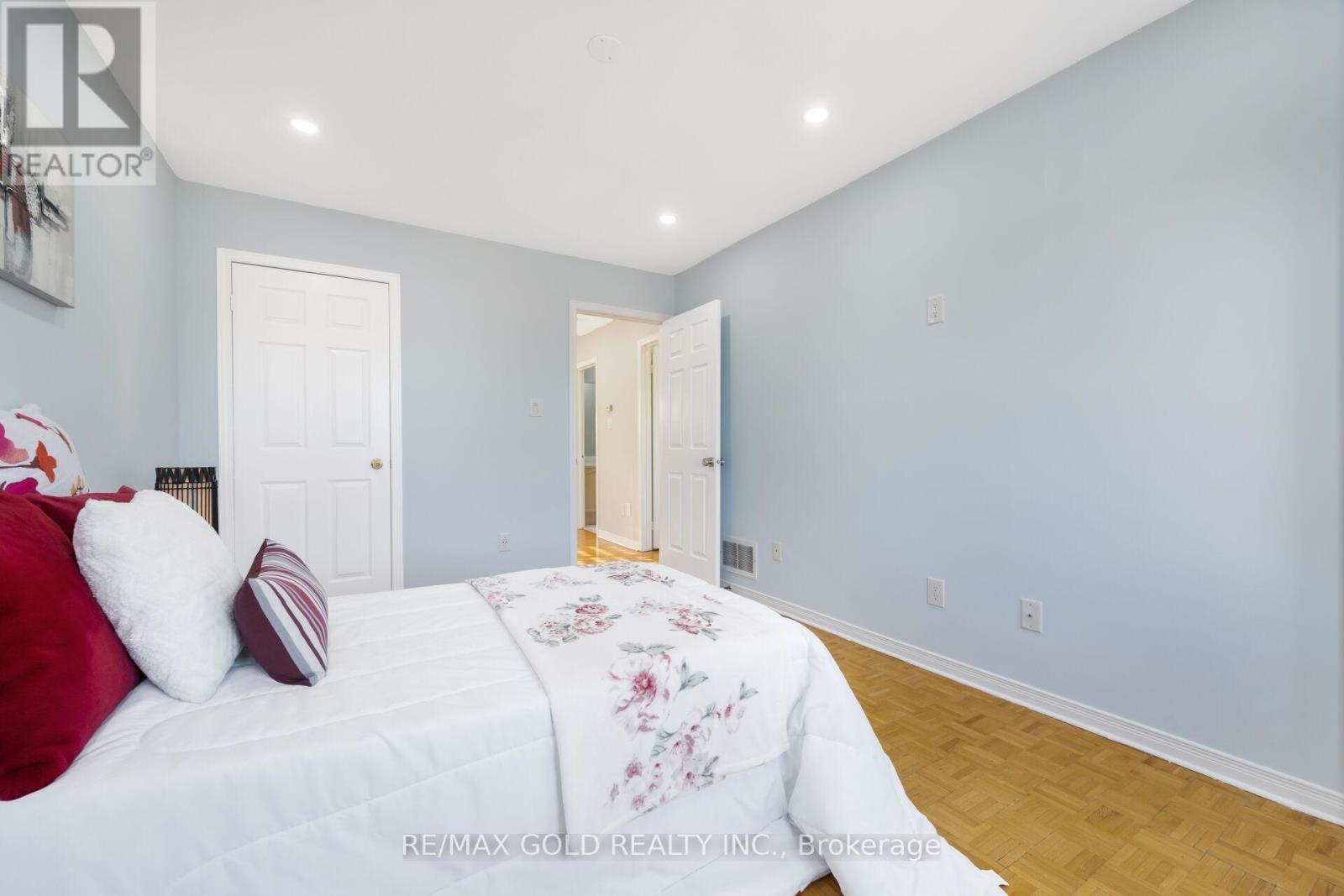 53 Loons Call Crescent, Brampton, Ontario  L6R 2G4 - Photo 41 - W12409668