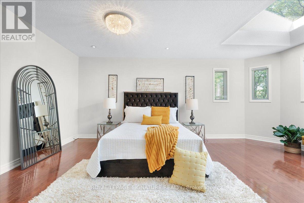 6019 Tillsdown Drive, Mississauga, Ontario  L5N 4M5 - Photo 23 - W12409672
