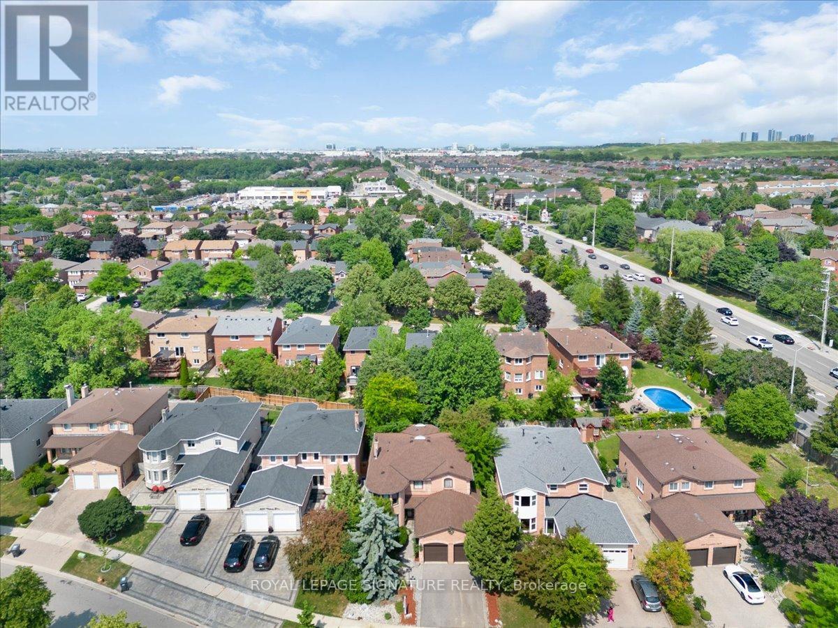6019 Tillsdown Drive, Mississauga, Ontario  L5N 4M5 - Photo 48 - W12409672