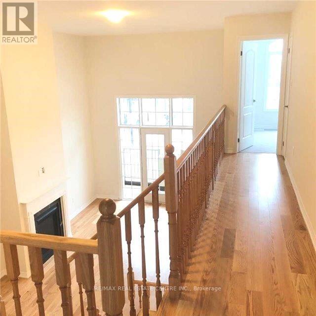 Main - 7 Faders Drive N, Brampton, Ontario  L7A 4Y2 - Photo 8 - W12409696