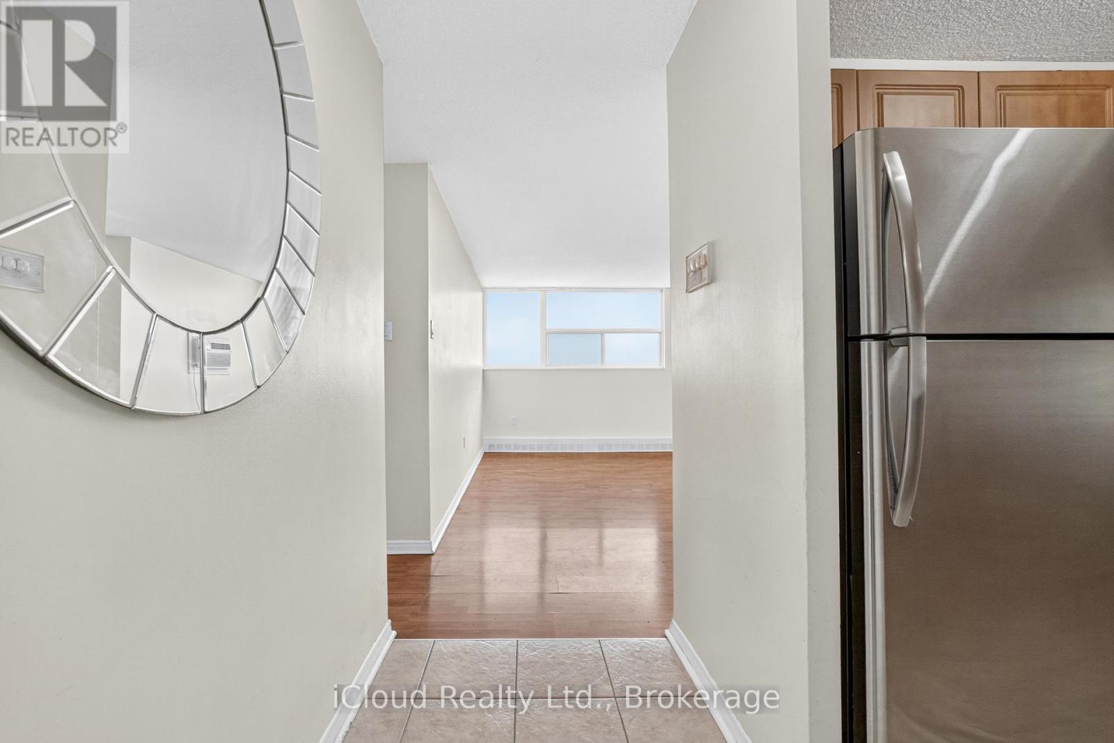 1110 - 2900 Battleford Road, Mississauga, Ontario  L5N 2V9 - Photo 11 - W12365723