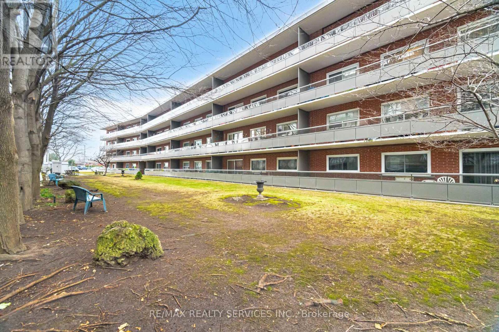 203 - 11 Woodman Drive S, Hamilton, Ontario  L8K 4E3 - Photo 28 - X12408143