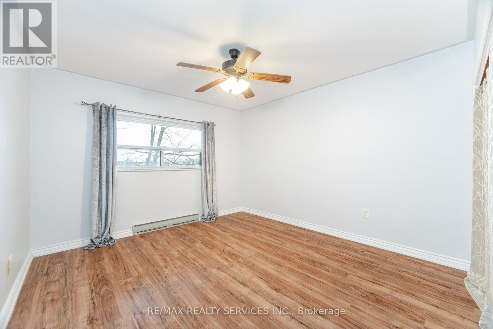 203 - 11 Woodman Drive S, Hamilton, Ontario  L8K 4E3 - Photo 12 - X12408143