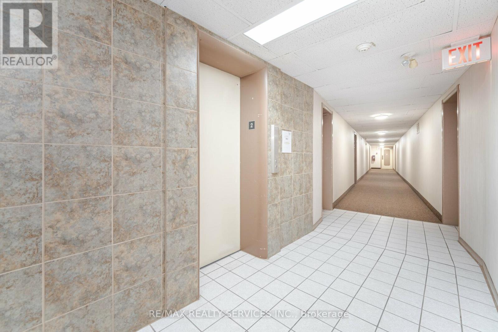203 - 11 Woodman Drive S, Hamilton, Ontario  L8K 4E3 - Photo 7 - X12408143