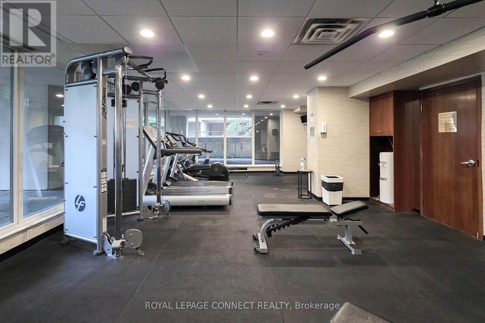 605 - 750 Bay Street, Toronto, Ontario  M5G 1N6 - Photo 29 - C12404735