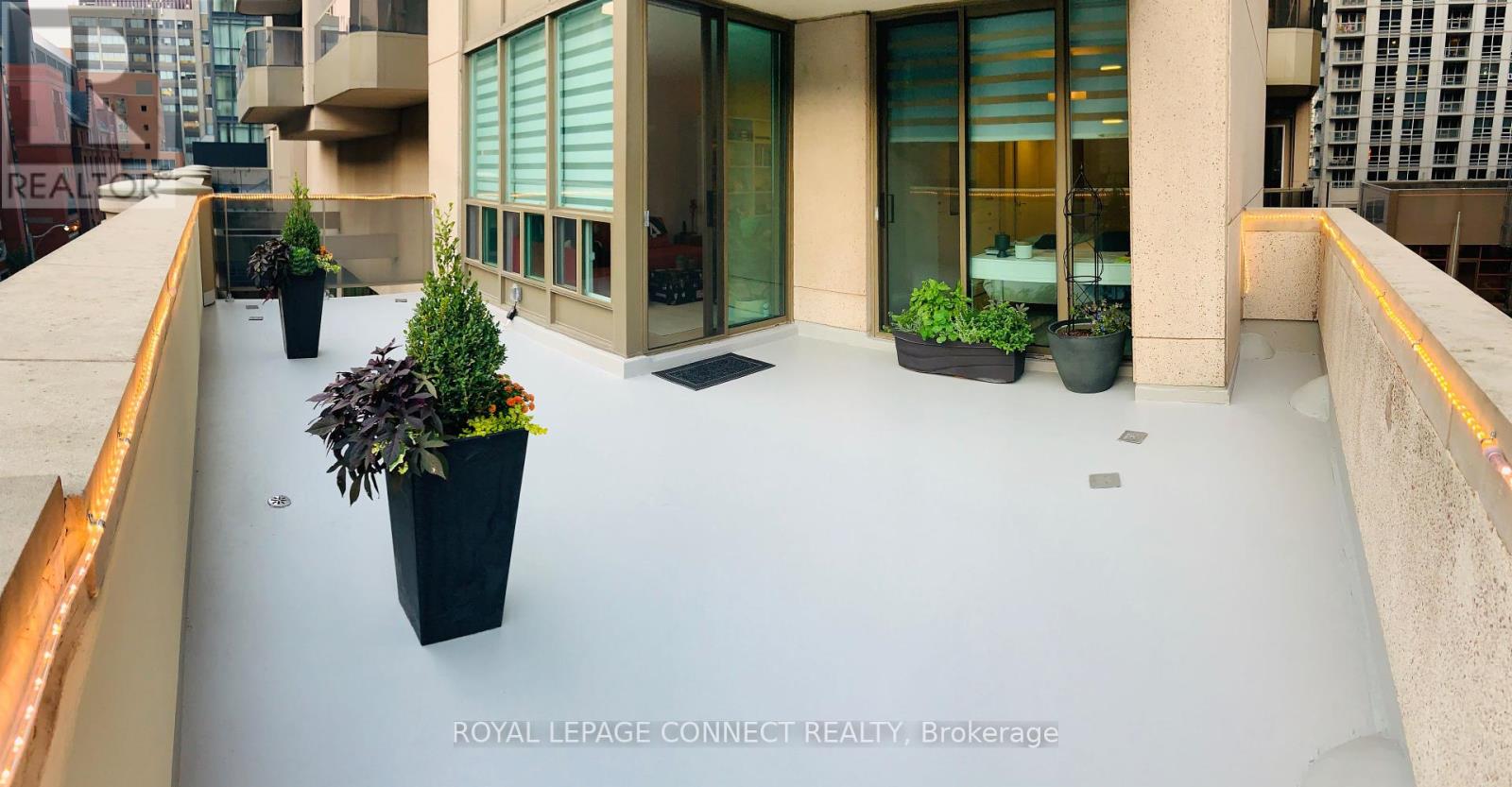 605 - 750 Bay Street, Toronto, Ontario  M5G 1N6 - Photo 30 - C12404735