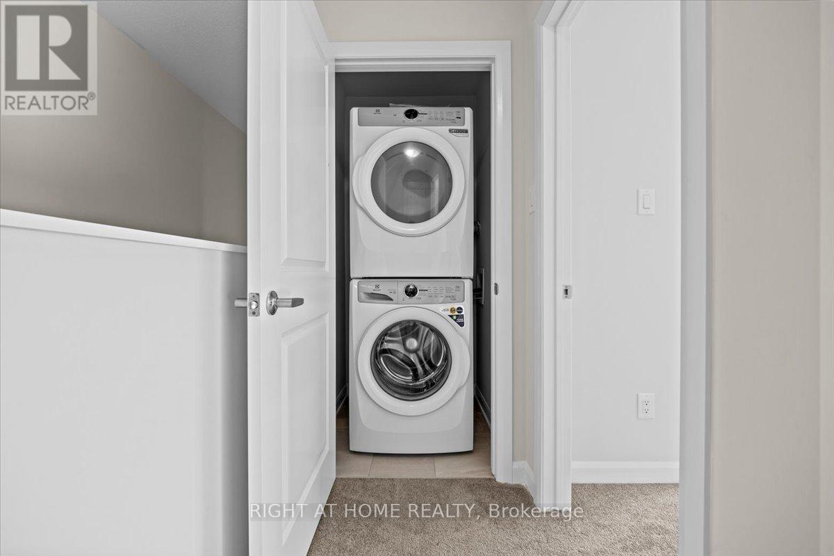 1328 Creekway Private, Ottawa, Ontario  K2T 0P6 - Photo 37 - X12408165