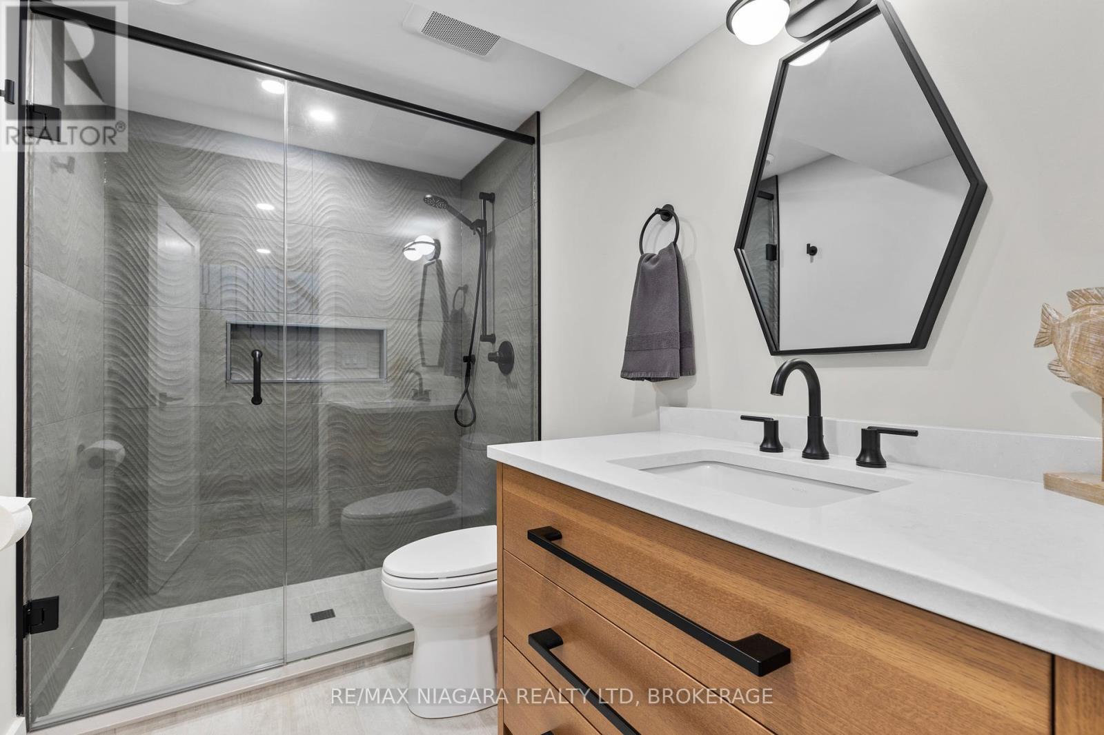 3886 Glenview Drive, Lincoln, Ontario  L0R 1C0 - Photo 26 - X12357670