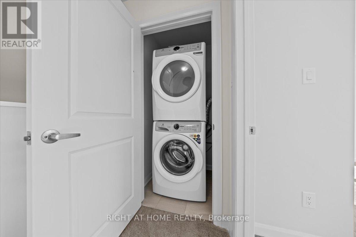 1328 Creekway Private, Ottawa, Ontario  K2T 0P6 - Photo 38 - X12408165