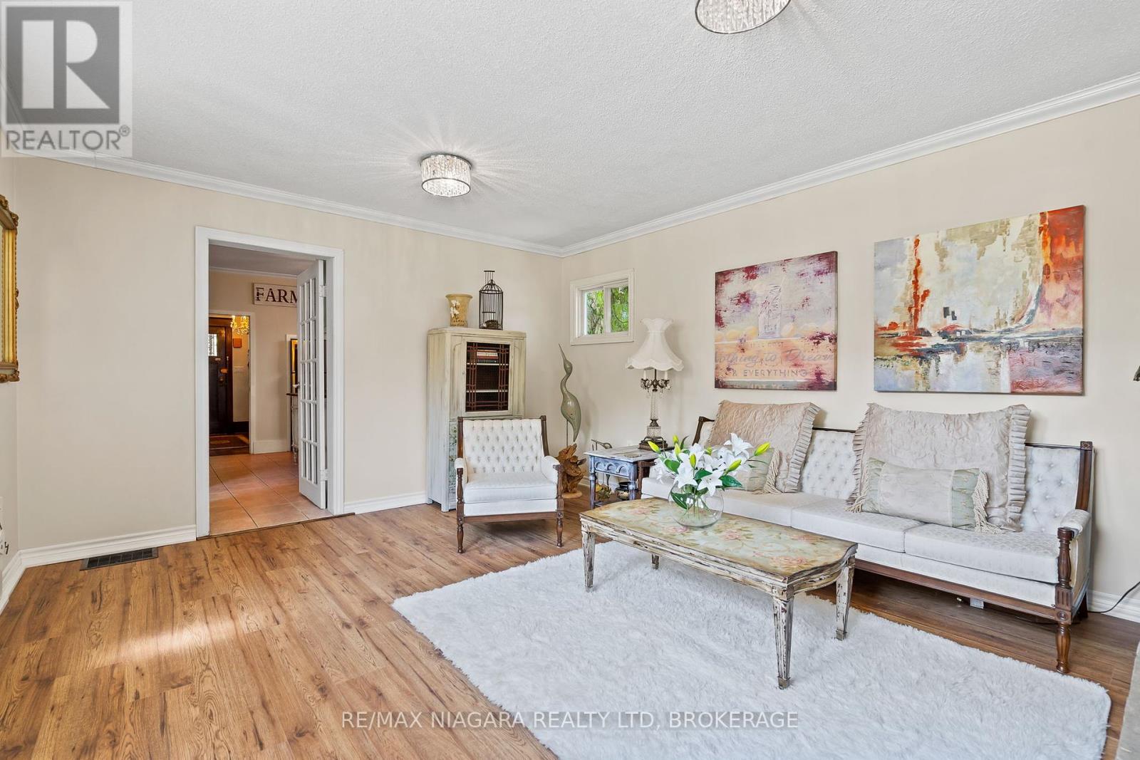 2 Carleton Street N, Thorold, Ontario  L2V 2A3 - Photo 16 - X12364852