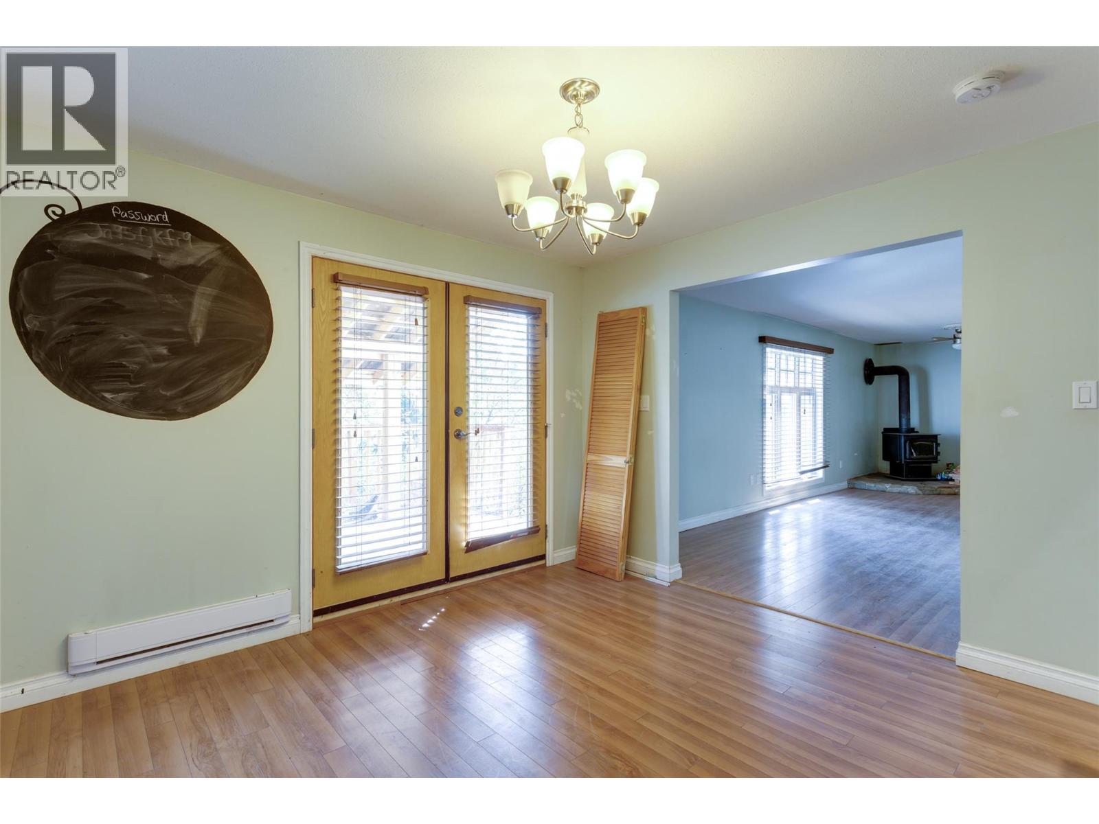 820 Firwood Road, Kelowna, British Columbia  V1Z 3V5 - Photo 28 - 10363054