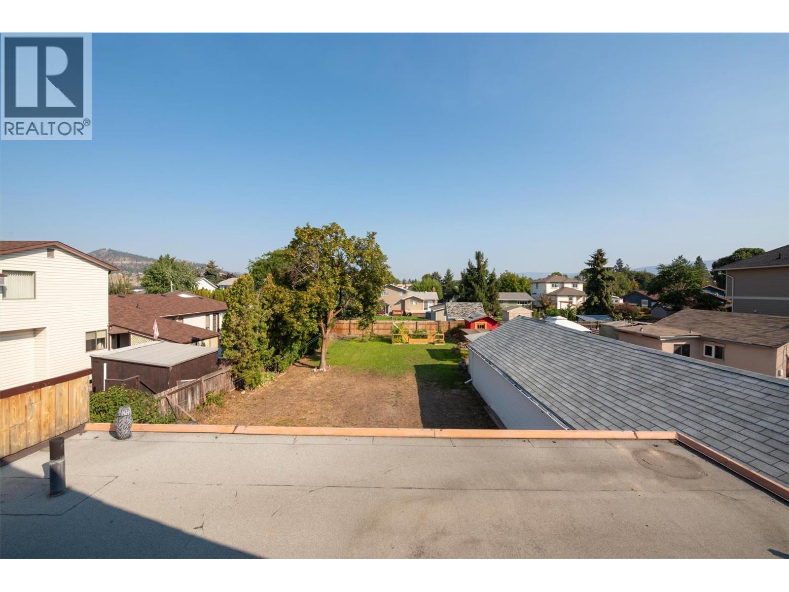 1060 Tataryn Road Kelowna Photo 24